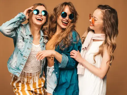 Empowered Style: The Role of Women’s Apparel in Everyday Confidence