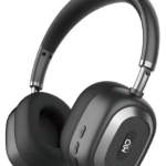 Wireless over-ear headphones