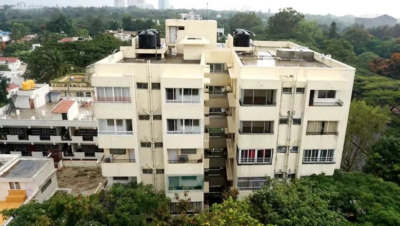 Luxury 3 BHK Ready-to-Move Apartment in Dwarka Sector 12, New Delhi